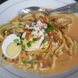 Pempek Kapal Selam Besar menu Pempek Yama Dago, Ir H. Juanda