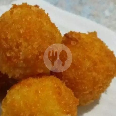 Mie Wow Demak: Surga Mie Pedas dan Pangsit yang Wajib Dicoba