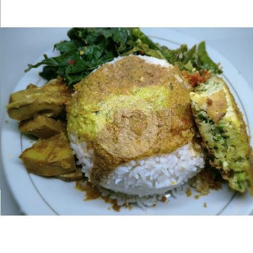 Review RM Padang Mahkota Minang: Surga Kuliner Padang di Bandung