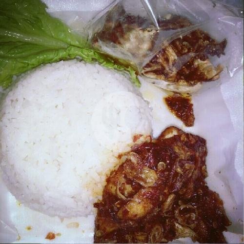 Ayam Geprek 3 menu Ayam Geprek Cang Teteh, Batu