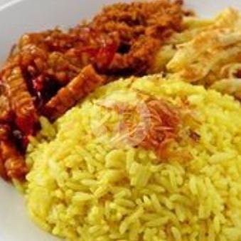 Soto Banjar Hj Sjariamah: Surga Kuliner Khas Kalimantan di Yogyakarta Soto Banjar Hj Sjariamah: Surga Kuliner Khas Kalimantan di Yogyakarta