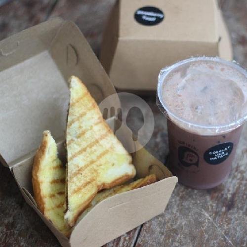 Coklat usia matang + Strawberry toast menu Kopi Bini, Kihajar Dewantara