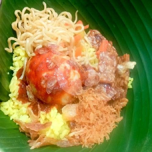 Nasi Kuning Ayam Masak Habang menu Nasi Kuning Banjarmasin Dapoer Acil Ina, Karanganyar Kota