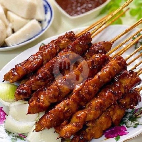 Sate Ayam Pak Yanto: Surga Sate di Pojokan Simprug Golf 2 Jakarta