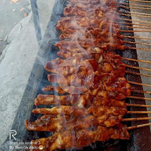 Sate Ayam Madura Cak Asmat: Surga Sate di Laweyan yang Wajib Dicoba Sate Ayam Madura Cak Asmat: Surga Sate di Laweyan yang Wajib Dicoba