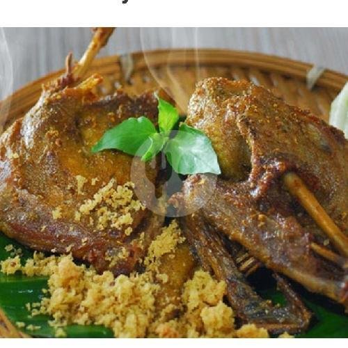 Pecel Lele Putra Ronggolawe 3: Kenangan Manis di Setiap Suapan di Cinunuk