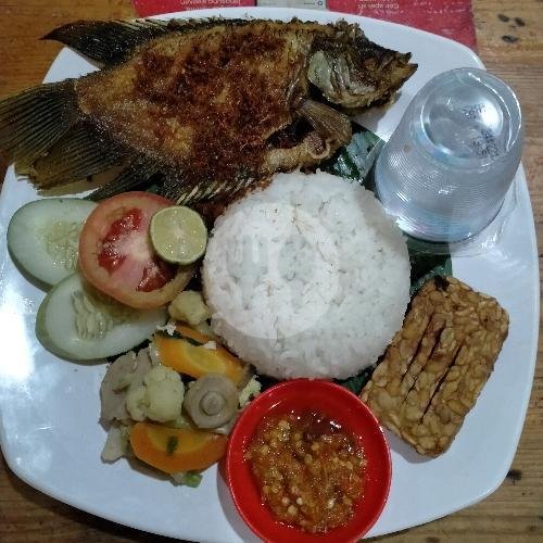 Ayam Lengkuas Goreng Dada menu Ayam Lengkuas 2 Setiabudi, Ayam Lengkuas 2