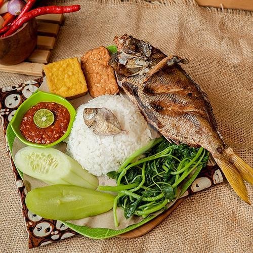 Tempong Lele menu Warung Sambel Damas, Muara Karang Raya
