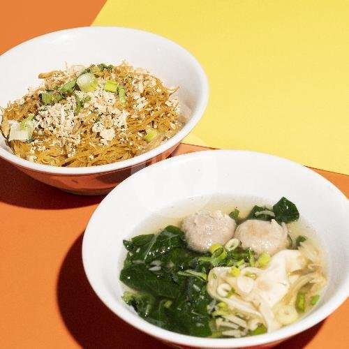 Yahun Asin menu Mie Bakso Suryani (Baso Sapi Cihampelas), Bandung Kulon