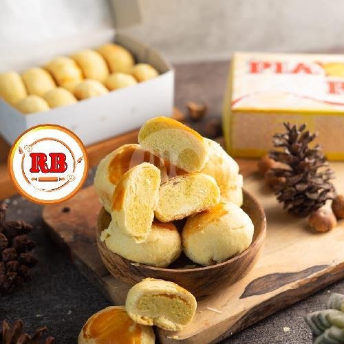 Pia Pisang Coklat isi 10 menu Pia RB, Stasiun Raya