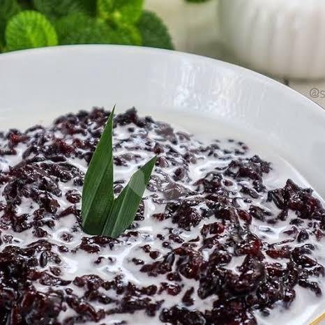 Bubur Kacang Ijo + Ketan Hitem menu Warkop Sari Indah-Joss Chicken, Perjuangan