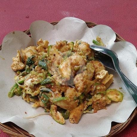 Rujak Kuah Pindang Gula menu Warung Nyoman, Nogorojo