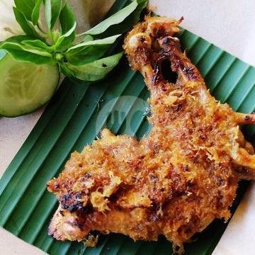 Ayam Goreng Kremes Dada (pejantan) 1/4 Ekor menu Waroeng Ayam Ndelik