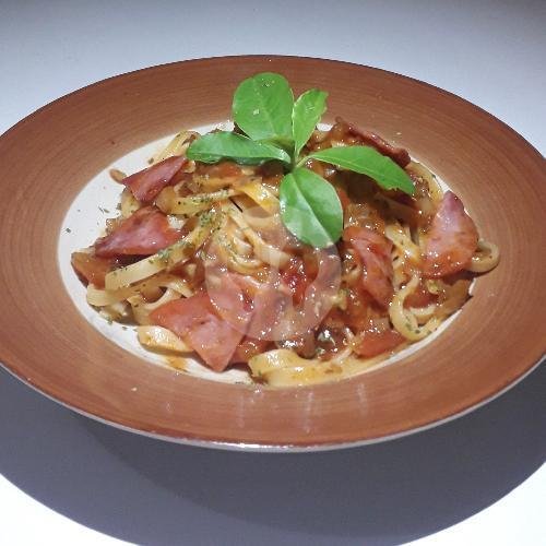 Fettuccine Marinara Smoke Beef menu Pasta Farel, Lebak Bulus