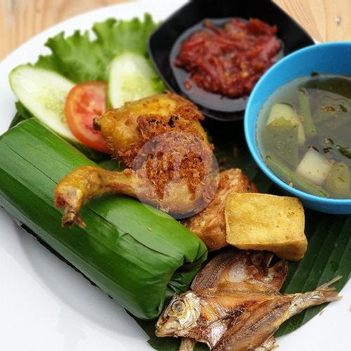 Nasi Timbel Komplit menu Foodpedia Cirebon, Dokter Cipto