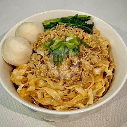 Dimsum Siomay Ayam Udang menu Nasi Tim Oemah, Jatinegara