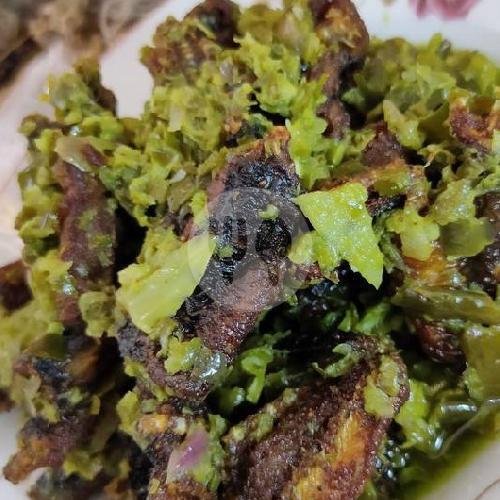 Belut Sambel Ijo,Lalapan,Terong Goreng+Tahu Tempe Goreng menu Pondok Pecak Belut Dan Ikan Gabus Mbak Surati, Pulogadung