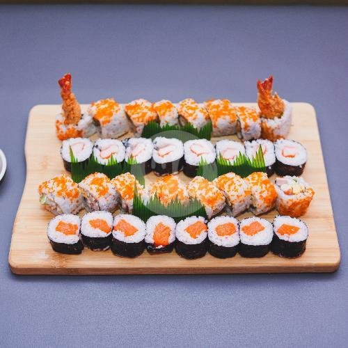 California Salmon Roll (8 Pcs) menu Hepi Sushi, Pondok Aren