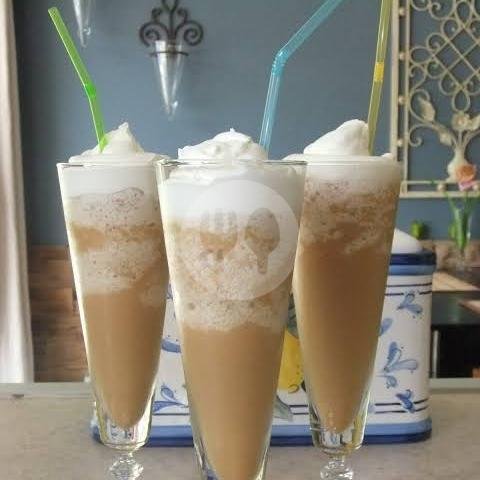 Es Cappucchino menu Warkop Silma Sejak 1994, Dermaga Raya