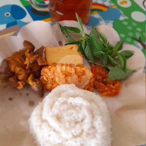 Paket Nila Goreng/bacem menu Ayam Penyet Pio (APP), Blulukan