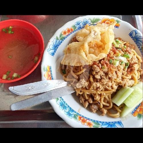 Bakso dan Pangsit Mie Ayam Pak Har Padang Pasir: Surga Kuliner di Siwalankerto Surabaya