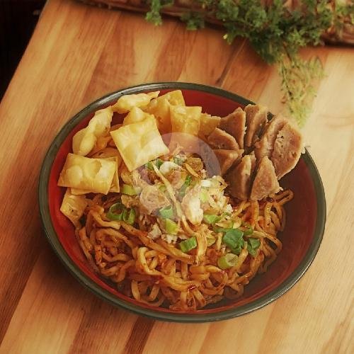 Mie Woles Baso ( Tidak pedas) menu Dapoer Neng Jenong, Caringin