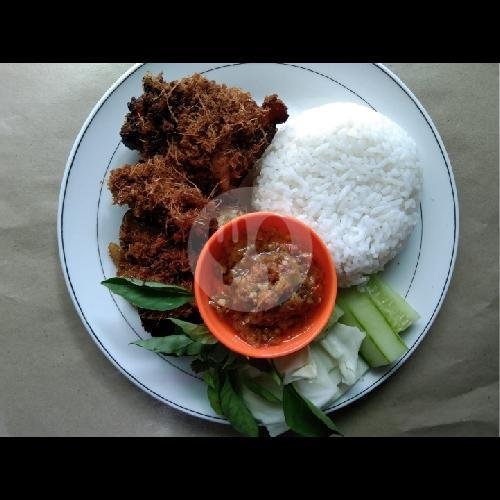 Lalapan Ayam Laos + Nasi menu Ayam Laos Kebonagung