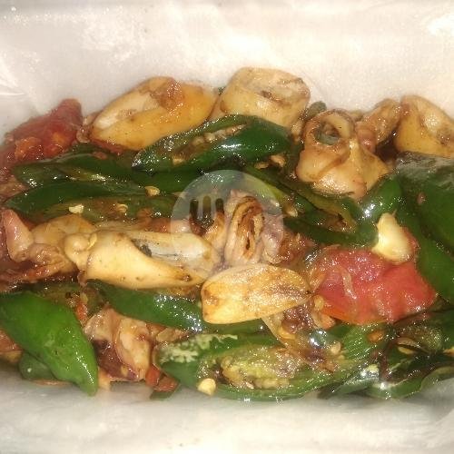 Cumi Asin Sambal Ijo menu Warung Lalapan Ibu Siti Surabaya, Sebelah Masjid Assyukur
