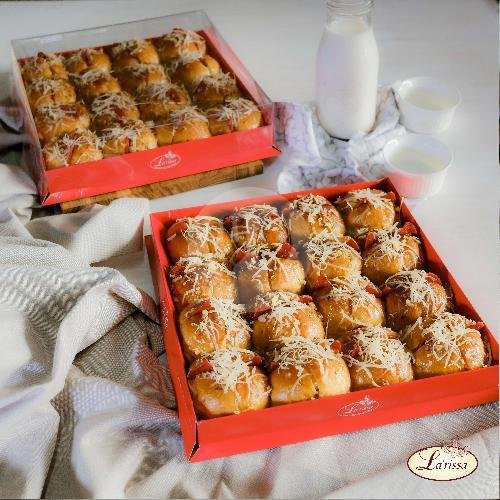 Brownies Kukus Coklat menu Larissa Bakery, Terusan Jakarta
