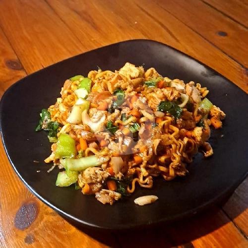 Bakmie Goreng menu Kedai Hanania, Bunga Edeleweis