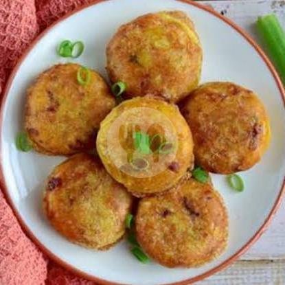 Perkedel Kentang Telur 1 Butir menu Ayam Goreng Bumbu Kemiri, Kebun Kopi