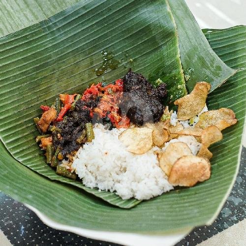 Nasi Bungkus + Ikan menu Restoran Garuda, Hayam Wuruk