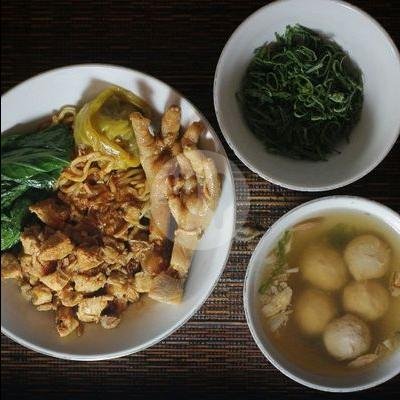Iga Tomyam menu Mie Baso Abda Tangkar, Letnan Harun