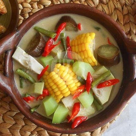 Dadar Cripsy menu Warung Kopi Manis, Cirebon