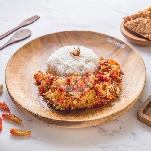 Nasi Ayam Geprek Rendang menu Ayam Geprek Bu Rum, Mozes Gatotkoco