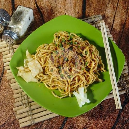 Mie Rendang menu Kedai Mie Bajak