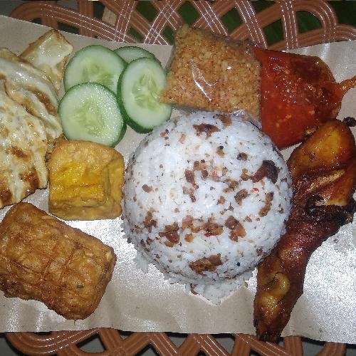 Nasi T.O Mantab menu Nasi Tutug Oncom Bundo Dian, Jatinangor