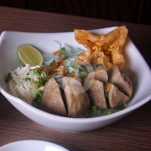 Bakso Remaja - Campur menu Canadaa Bakery & Cafe, Mayjend Sungkono