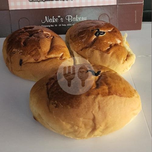 Roti Pisang Keju menu Nakes Bakery, Griya Yogya Kepatiha