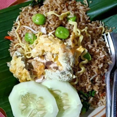 Es Jeruk menu Nasi Goreng Jawa, Jl Raya Sulfat Blimbing Kota Malang