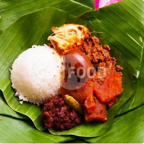 Nasi Gudeg Krecek Telur + Suwir + Tahu menu Gudeg Yu Narni, Jalan Magelang