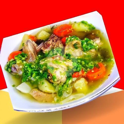 Sop Bakso + Daging Ayam Rempah TANPA MSG menu Sop Janda Dan Penyetan Bu Sum, Jatinegara