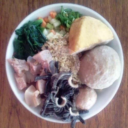 Kopi Cream Dingin menu Mie Baso Mandala, Dr. Moch Hatta