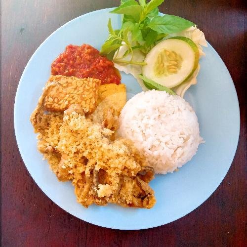 Nasi Usus Goreng Lalapan + Tahu/tempe menu Ayam Bakar MBAK YUN, Karangploso