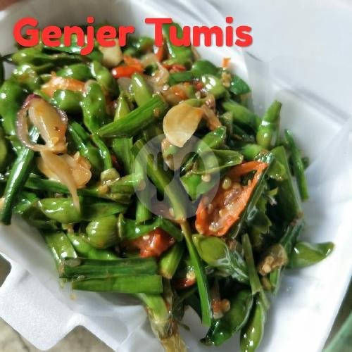 Tumis Cumi Asin menu Warung Lalapan Ibu Siti Surabaya, Sebelah Masjid Assyukur