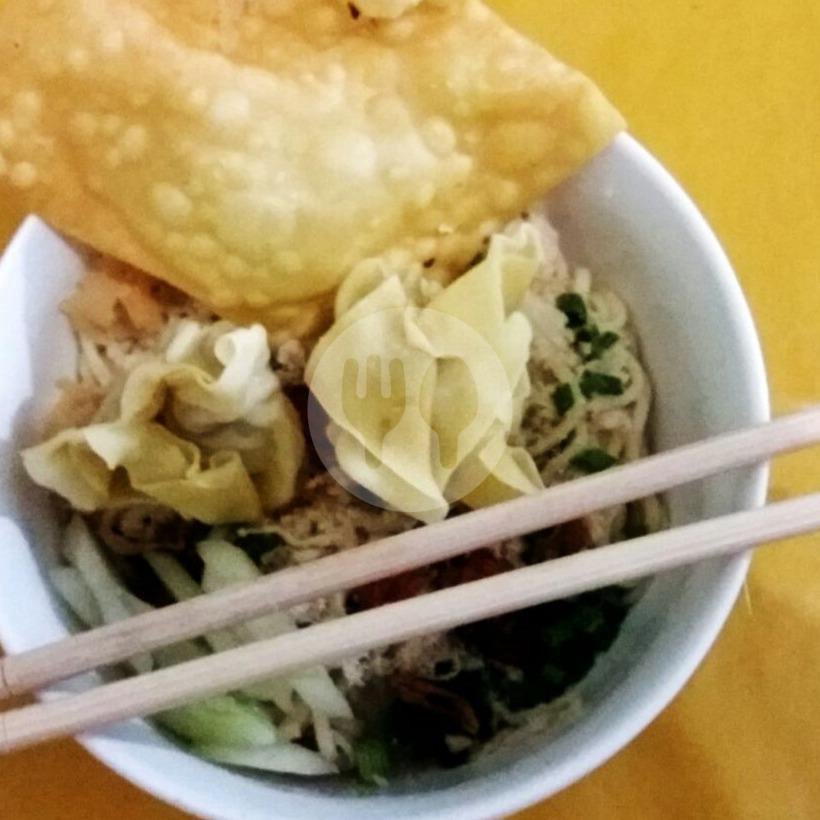 Mie Pangsit Siomay menu Mie Pangsit Kaliurang, Lowokwaru