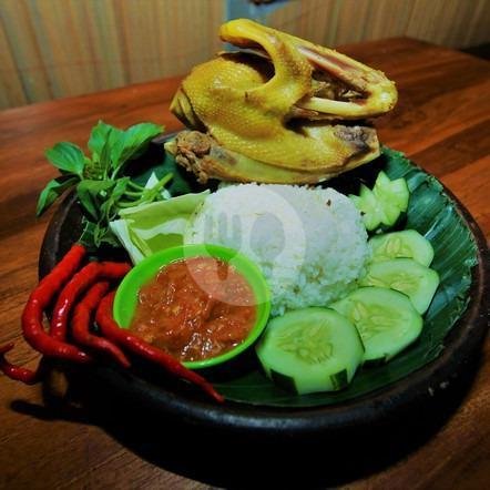 Paket Paha Ayam Kampung menu Warung Pecel Lele Ayah, Bugisan Selatan