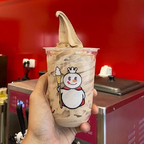 Chocolate Sundae menu Mixue Wendit, Mangliawan