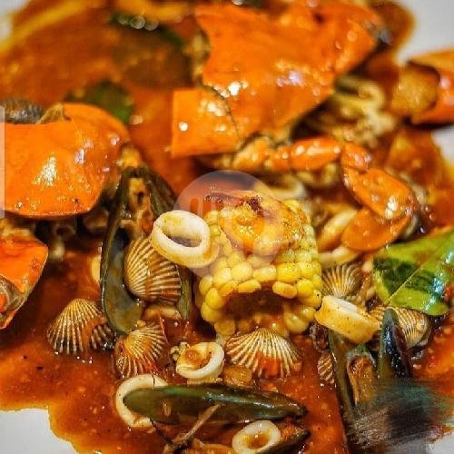 Mix seafood Kepiting menu SEAFOOD 33, jl Pahlawan No 99