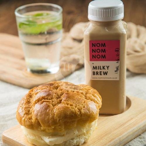 Milky Brew Set menu Nom Nom Nom, Lebak Bulus